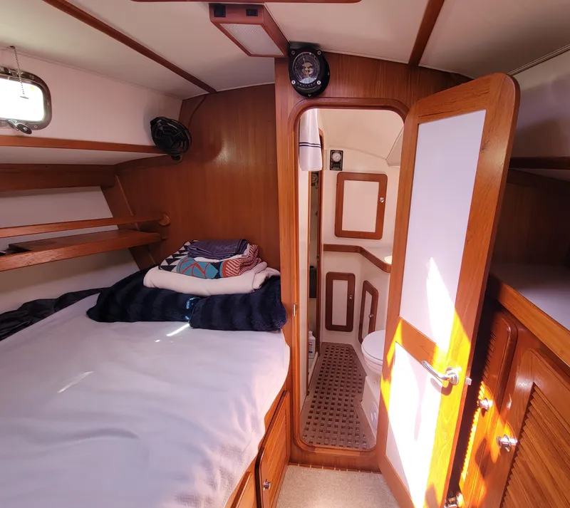 Slide: The Image of Fwd cabin looking fwd - 107