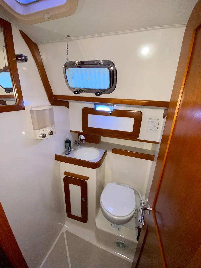 Slide: The Image of Aft Head - 92