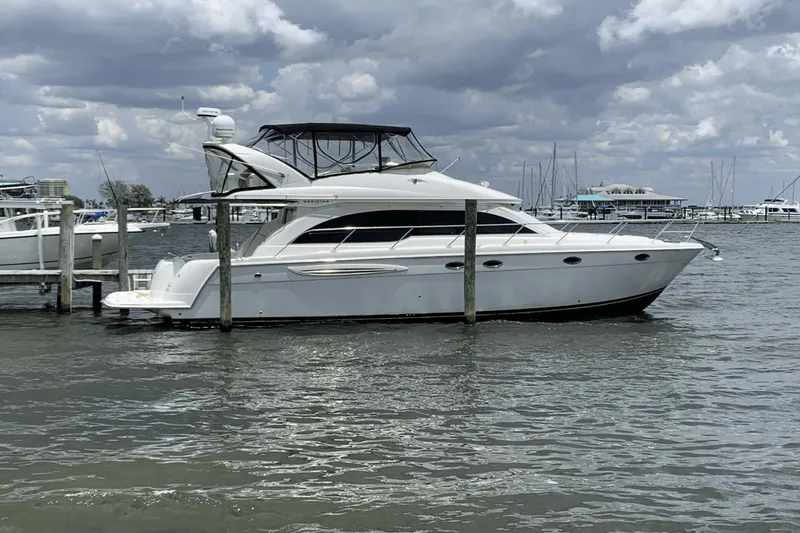 Slide: The Image of Meridian 411 Sedan 2005 - 0