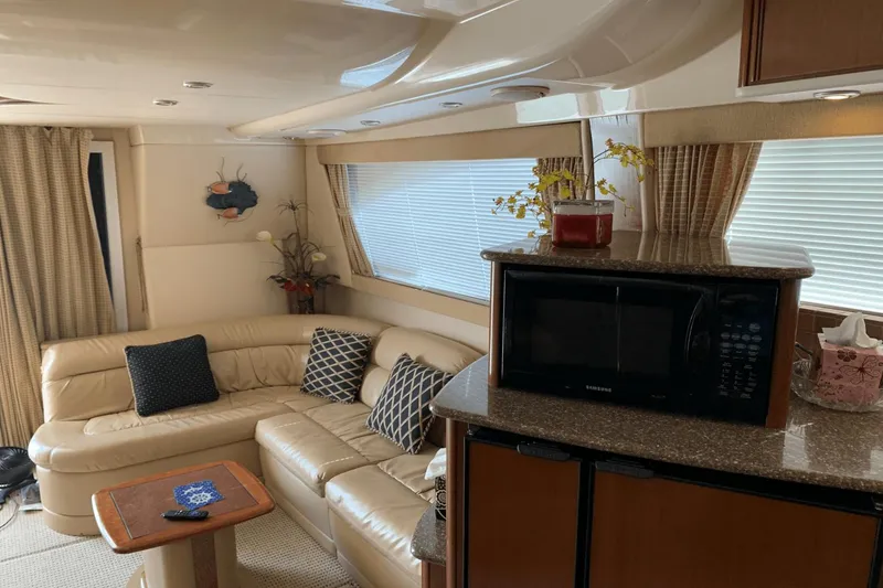 Slide: The Image of Meridian 411 Sedan 2005 - 11