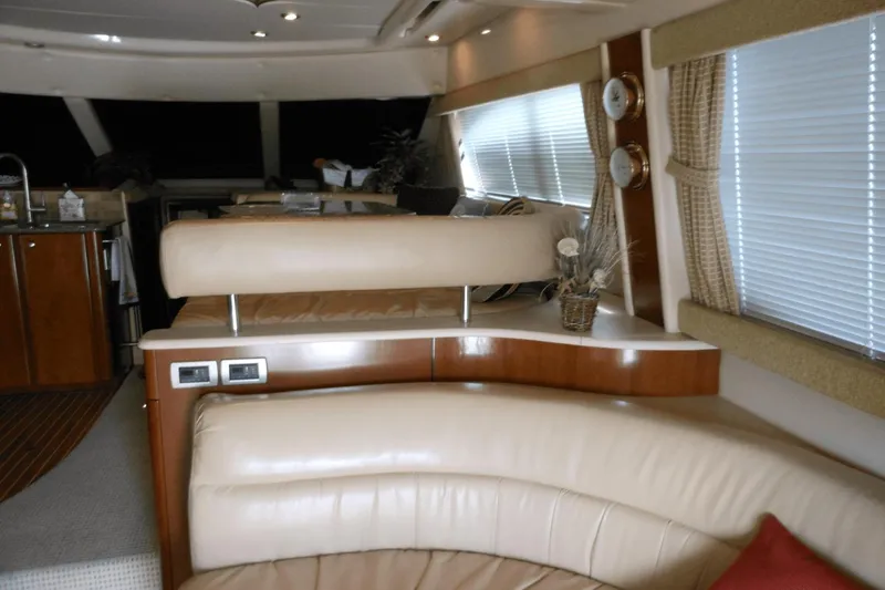 Slide: The Image of Meridian 411 Sedan 2005 - 20