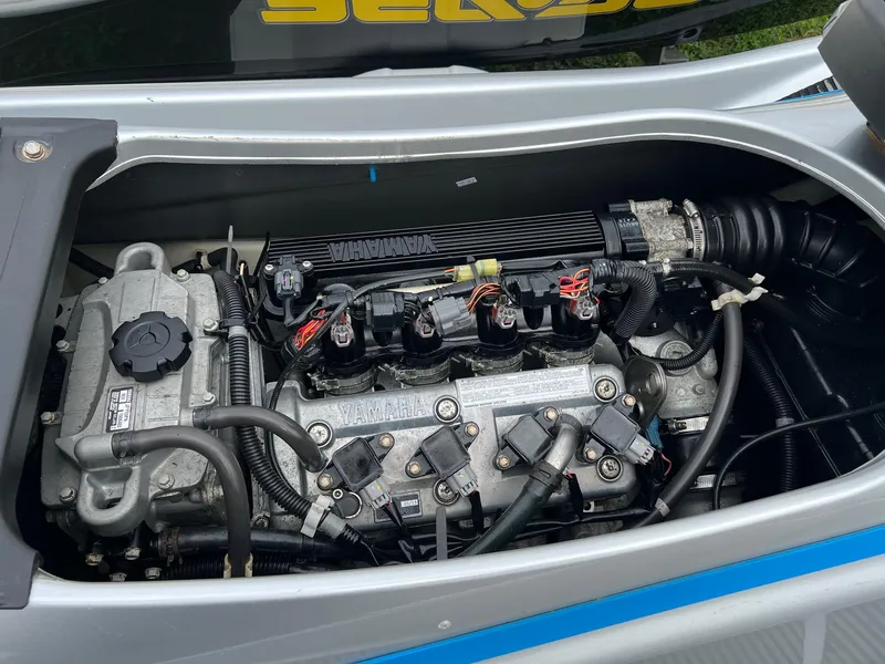 Slide: The Image of 2015 Yamaha WaveRunner VX Deluxe engine compartment. - 5