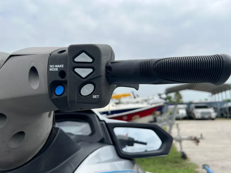 Slide: The Image of Close-up of 2015 Yamaha WaveRunner VX Deluxe handlebar controls. - 7