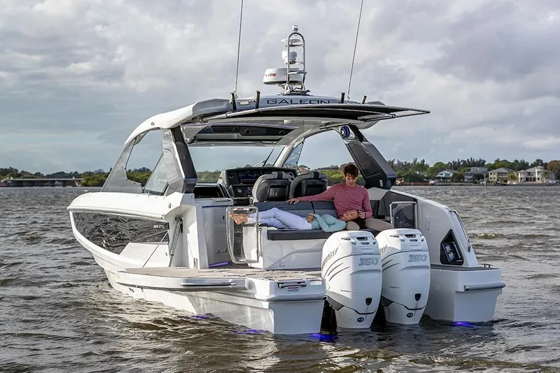 Slide: The Image of 2023-Galeon-325-GTO-MarineMax - 18