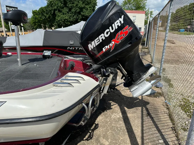 Slide: The Image of 2010 Ranger Z520 Comanche boat with Mercury Pro XS outboard motor. - 3