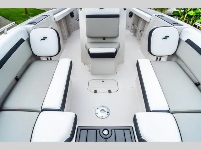 Slide: The Image of Starcraft SVX211CC 2024 - 14