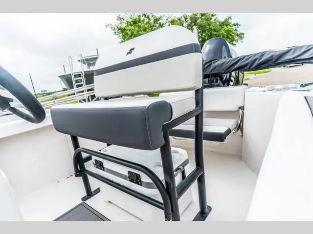 Slide: The Image of Starcraft SVX211CC 2024 - 9