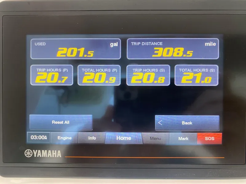 Slide: The Image of Everglades 295 Center Console 2022 - 13