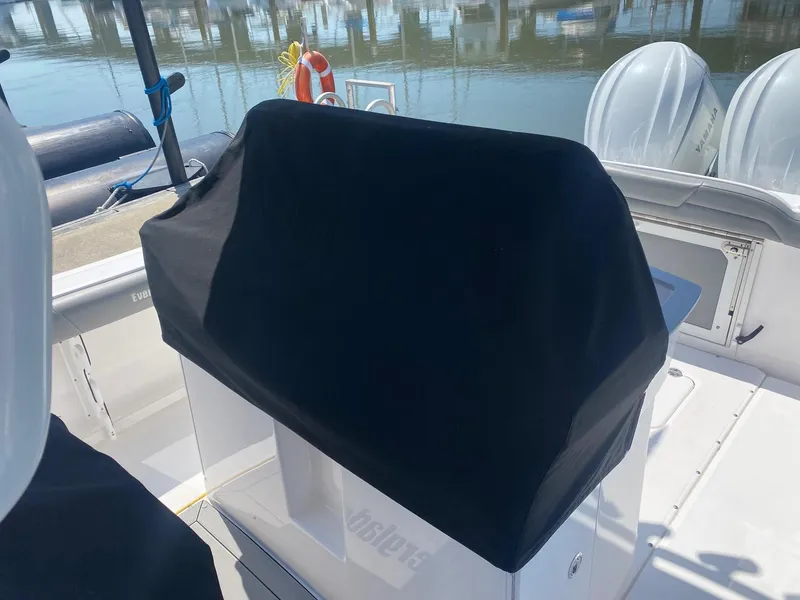 Slide: The Image of Everglades 295 Center Console 2022 - 17