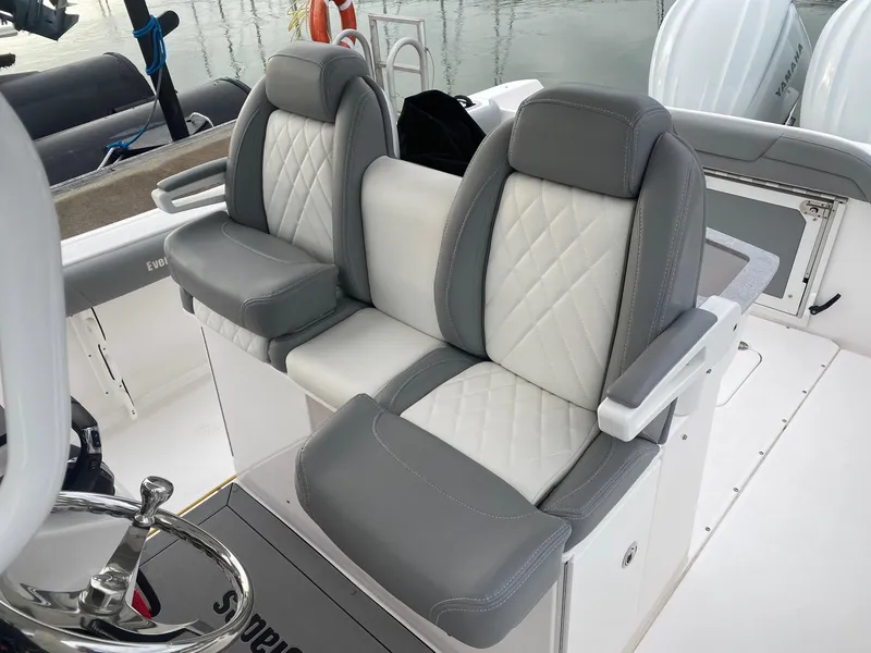 Slide: The Image of Everglades 295 Center Console 2022 - 22