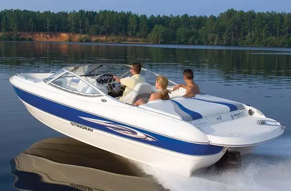 Slide: The Image of Manufacturer Provided Image: Stingray 195 LX model shown. - 10