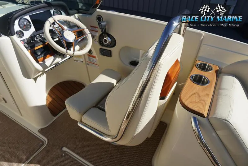 Slide: The Image of Chris-Craft Launch 27 - 16