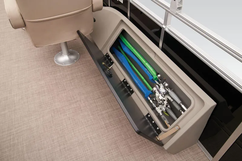 Slide: The Image of Sun Tracker SportFish 22 DLX 2024 - 48