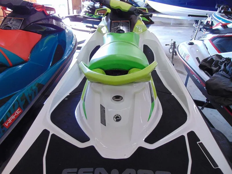 Slide: The Image of Sea-Doo GTI 130 2019 - 3