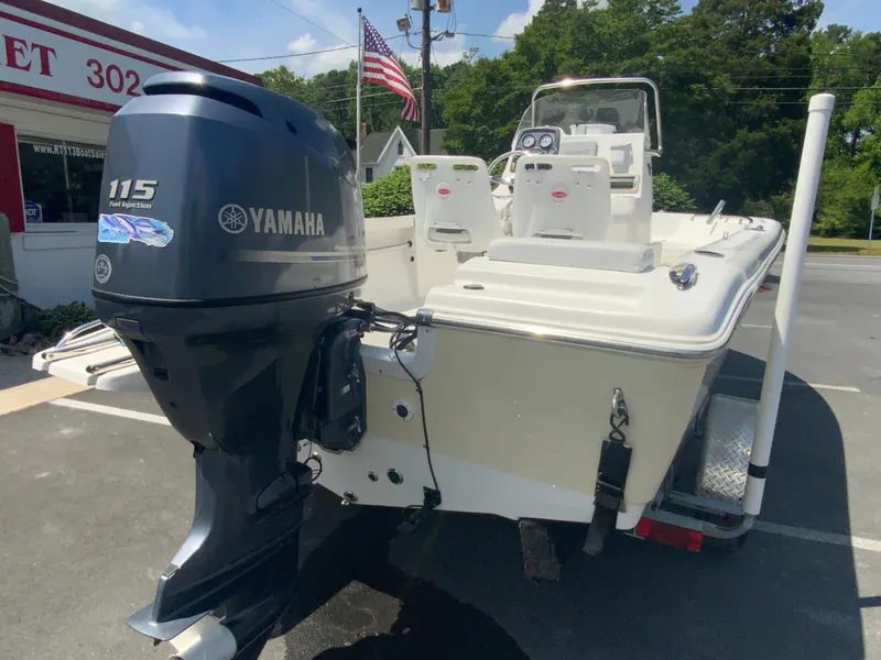 Slide: The Image of 2014 Tidewater 196 CC Adventure boat with Yamaha 115 outboard motor. - 9