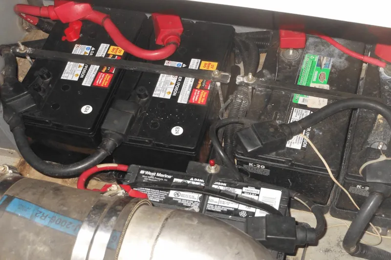 Slide: The Image of Sea Ray 40 Sundancer 1999 - 36