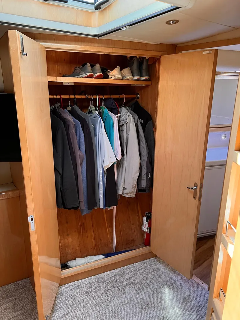 Slide: The Image of Bertram 60 Convertible 1999 - 54