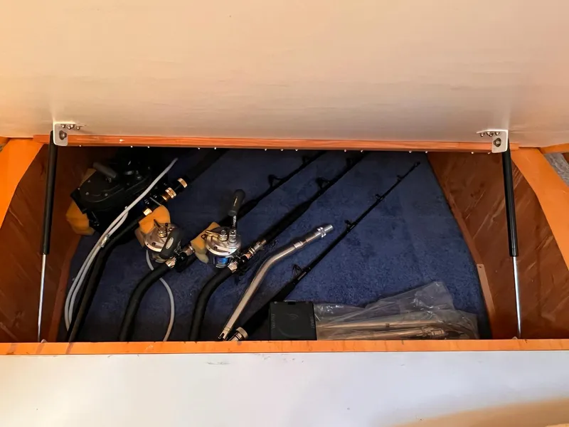 Slide: The Image of Bertram 60 Convertible 1999 - 56