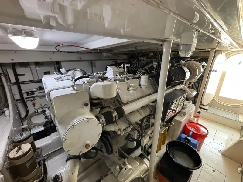 Slide: The Image of Bertram 60 Convertible 1999 - 58