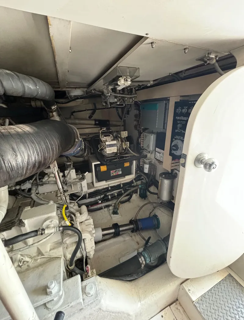 Slide: The Image of Bertram 60 Convertible 1999 - 62