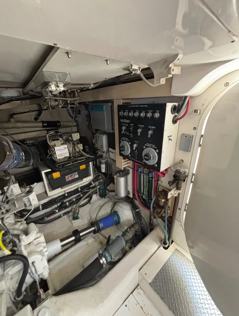 Slide: The Image of Bertram 60 Convertible 1999 - 63