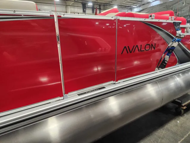 Slide: The Image of Avalon 1985 25 LSZ CRB 2026 - 3