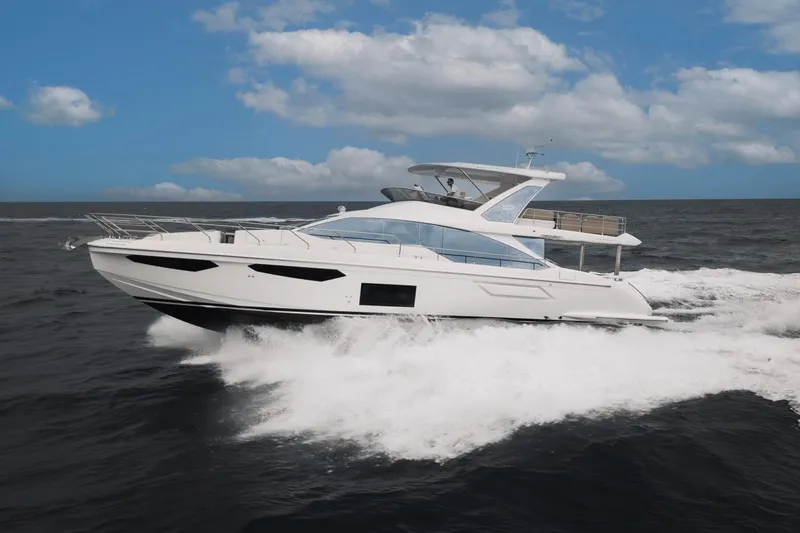 Slide: The Image of Azimut Fly 60 2025 - 0