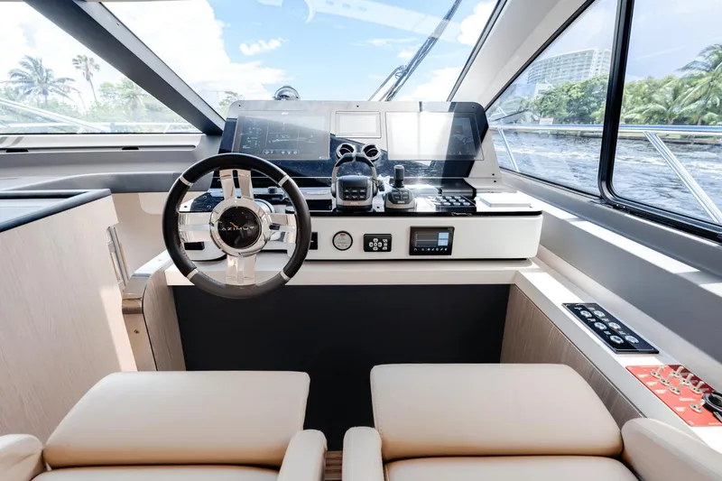 Slide: The Image of Azimut Fly 60 2025 - 23