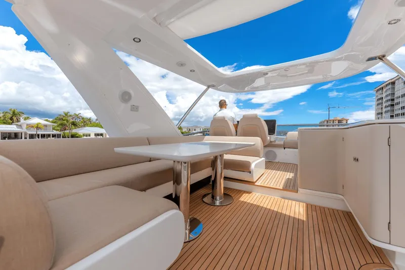 Slide: The Image of Azimut Fly 60 2025 - 44