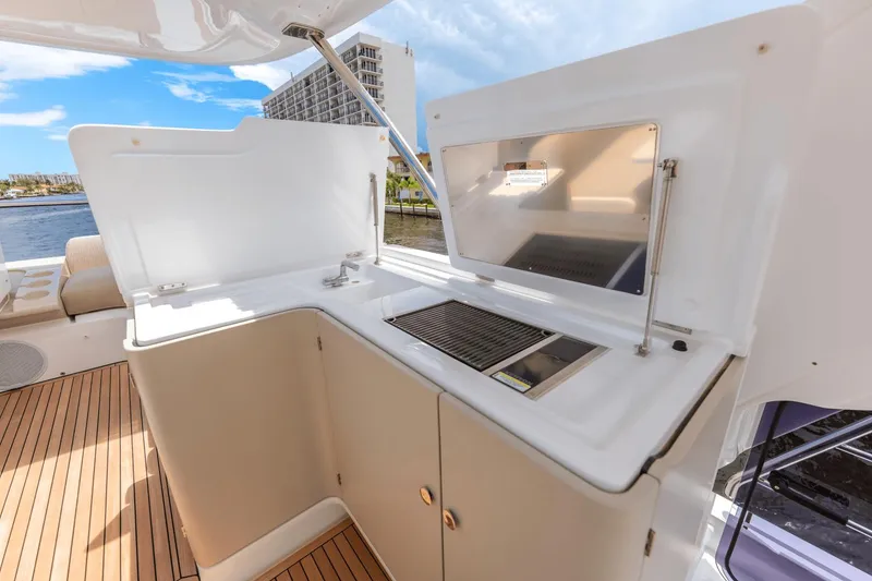 Slide: The Image of Azimut Fly 60 2025 - 45