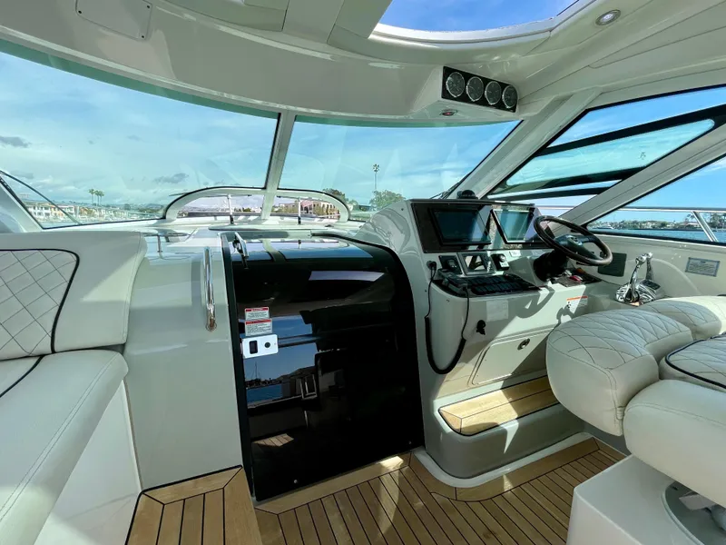 Slide: The Image of Sea Ray 470 Sundancer 2009 - 85