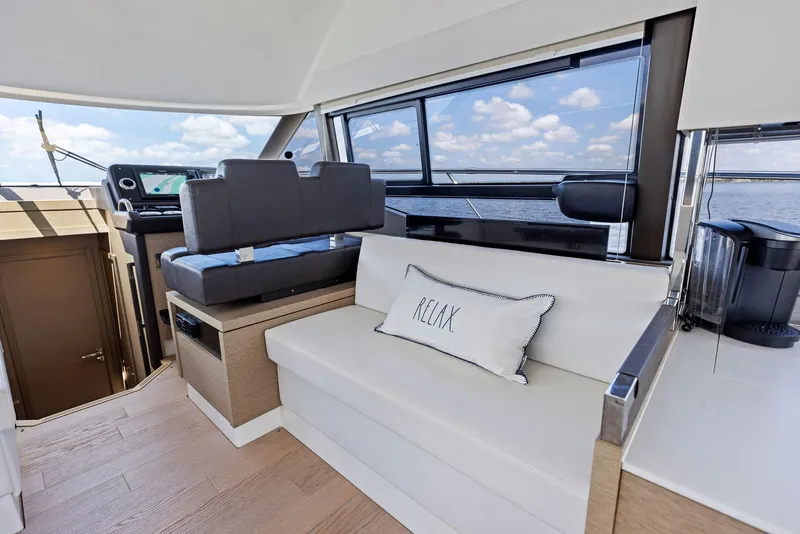 Slide: The Image of Prestige 460 2018 - 83