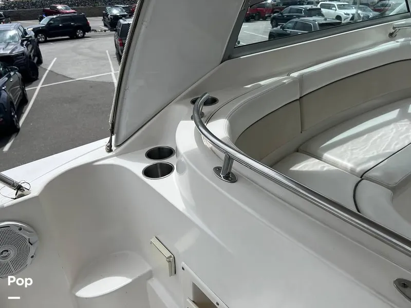 Slide: The Image of 2006 Rinker 320 EC for sale in Stamford, CT - 17