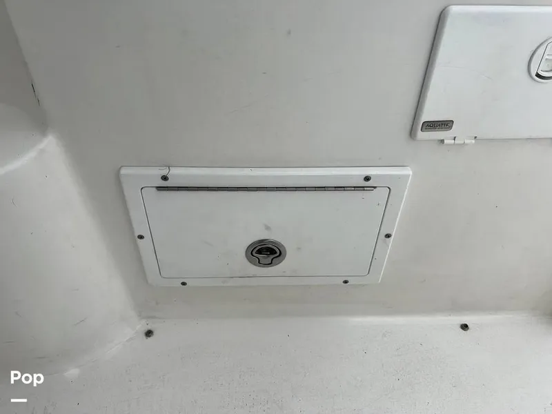 Slide: The Image of 2006 Rinker 320 EC for sale in Stamford, CT - 21