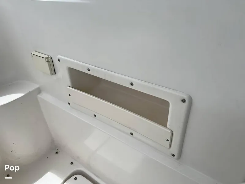 Slide: The Image of 2006 Rinker 320 EC for sale in Stamford, CT - 23