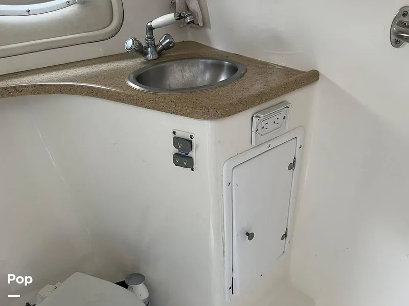 Slide: The Image of 2006 Rinker 320 EC for sale in Stamford, CT - 30