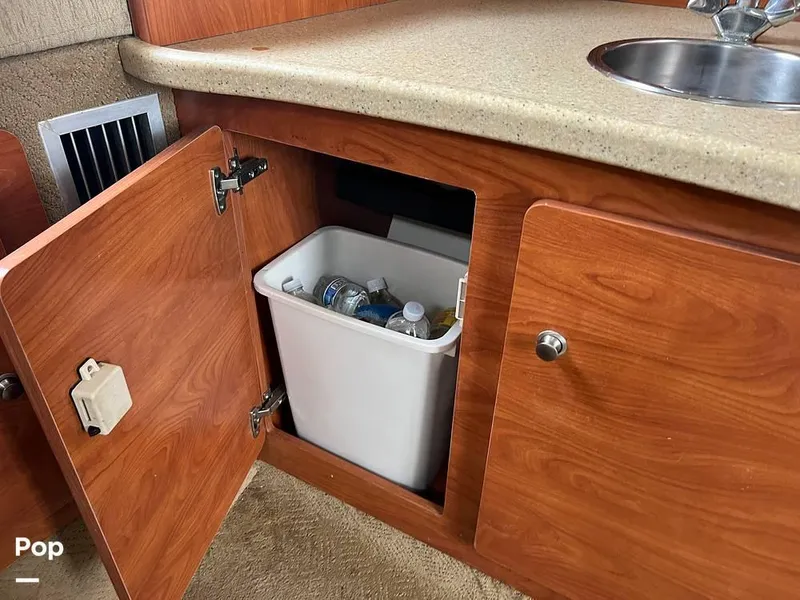 Slide: The Image of 2006 Rinker 320 EC for sale in Stamford, CT - 34