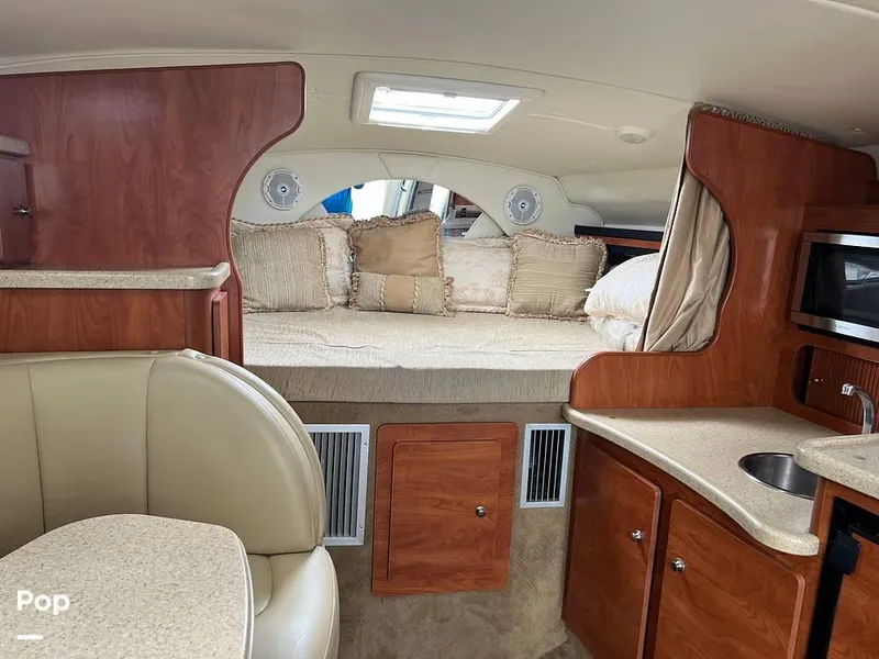 Slide: The Image of 2006 Rinker 320 EC for sale in Stamford, CT - 38