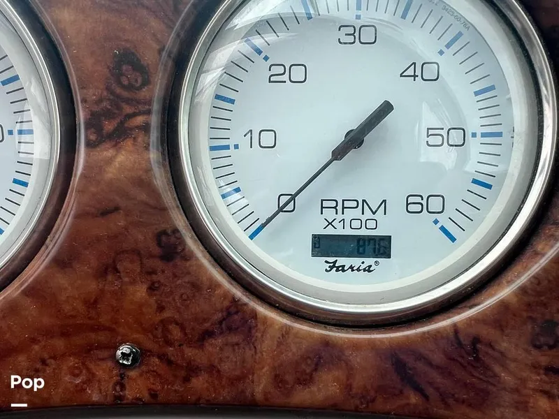 Slide: The Image of 2006 Rinker 320 EC for sale in Stamford, CT - 57