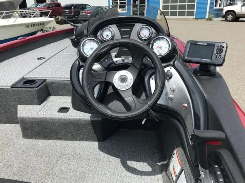 Slide: The Image of Tracker PT 175 TXW 2024 - 11