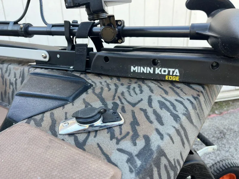 Slide: The Image of 2024 Express HyperLift H17 boat with Minn Kota Edge trolling motor. - 38