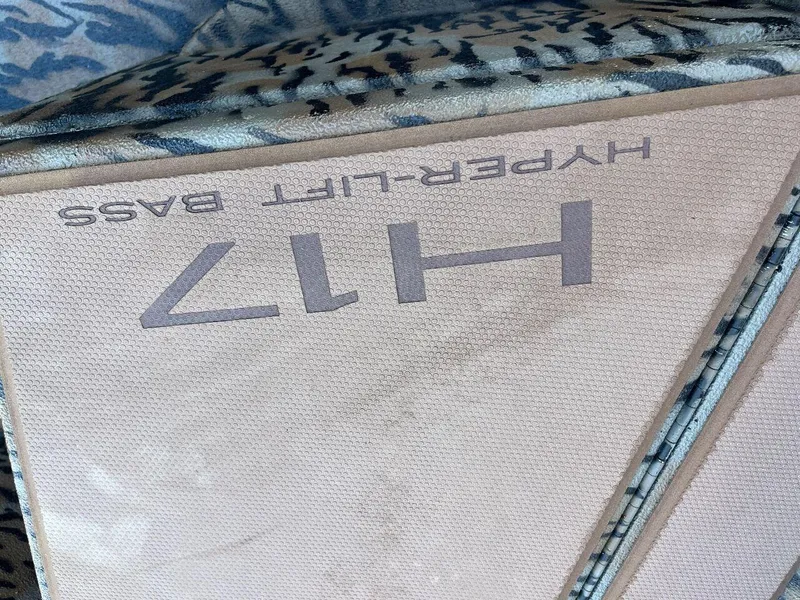 Slide: The Image of Xpress HyperLift series H17 2024 - 64