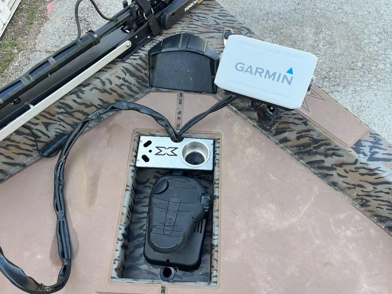 Slide: The Image of Xpress HyperLift series H17 2024 - 65