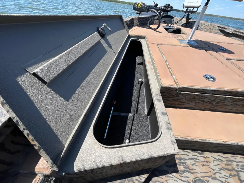 Slide: The Image of Xpress HyperLift series H17 2024 - 96