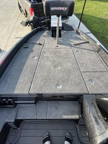 Slide: The Image of Phoenix Bass Boat 20 XE 2024 - 15