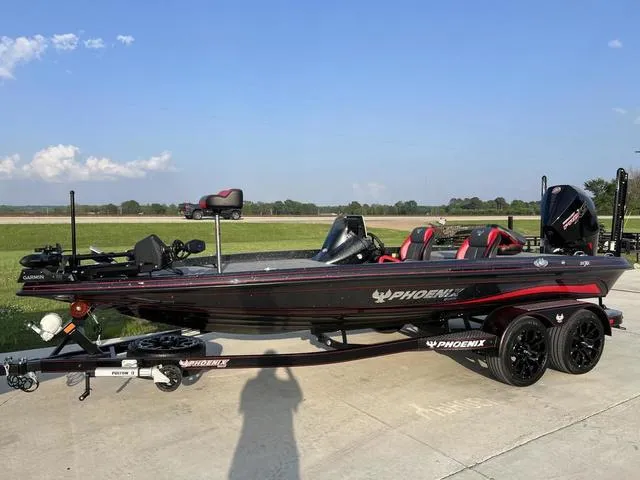 Slide: The Image of Phoenix Bass Boat 20 XE 2024 - 3