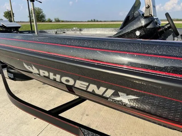 Slide: The Image of Phoenix Bass Boat 20 XE 2024 - 4