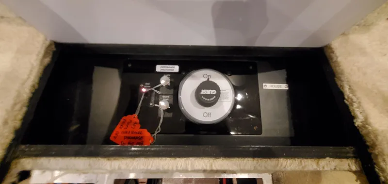 Slide: The Image of Carver 444 Cockpit Motor Yacht 2001 - 88
