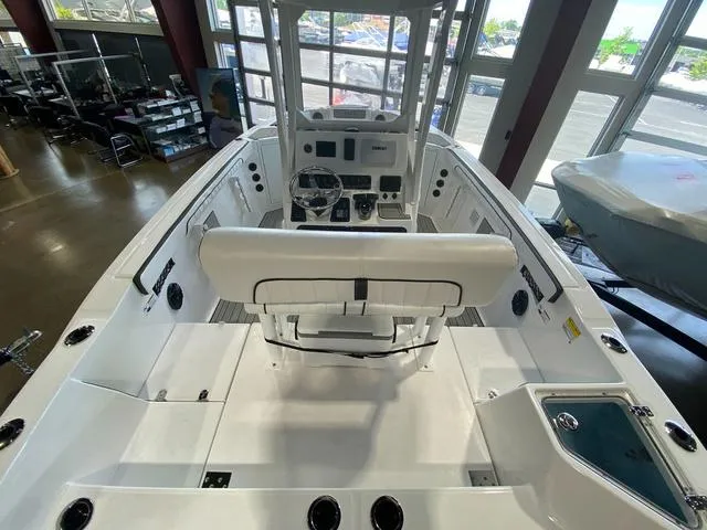 Slide: The Image of Yamaha 222 FSH Sport E 2024 - 4