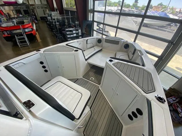 Slide: The Image of Yamaha 222 FSH Sport E 2024 - 14